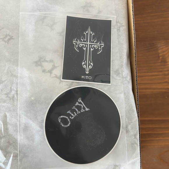 Kito Wares “The Passion of the Christ” Sneakers - Picture 9 of 12